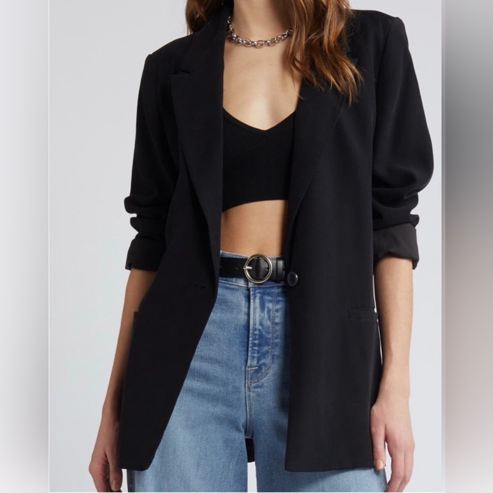 Relaxed Black Single-Button Women's Blazer